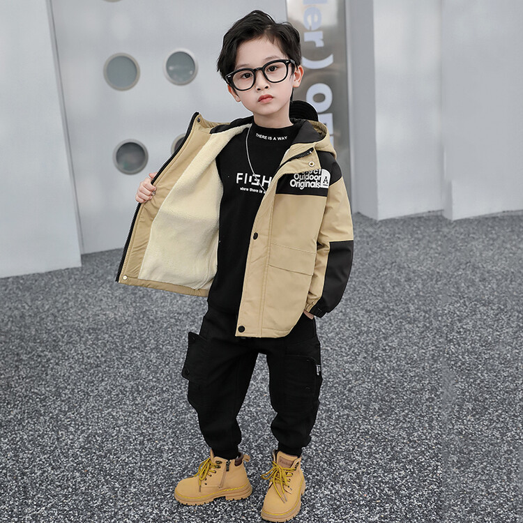 Traje de asalto de retales de color de felpa para niños, abrigo bonito grueso con capucha para otoño e invierno, pequeño y_voghion.com