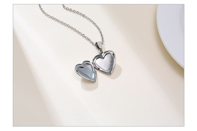 2025 New Arrivals Vnox Customize Picture Name Women Necklaces Heart Locket Pendant Family Image Personalized Anniversary Gift_voghion.com