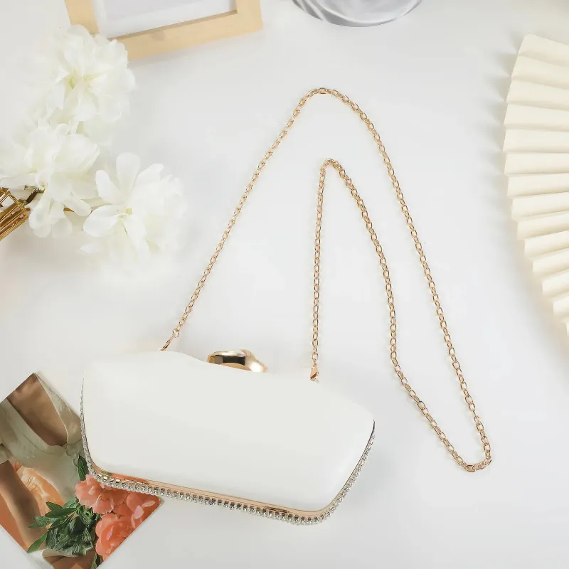 Borsa a mano da donna con pochette in perle lucide, elegante, con catena in metallo, da sera, elegante, fatta a mano, con perline di rosa 250614l_voghion.com