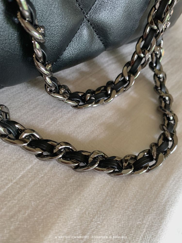 Large Capacity Quilted Chain 2023 New Trendy Fashion Texture Niche Tote Versatile Shoulder Bag For Women_voghion.com