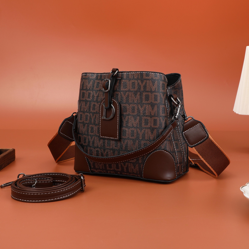 Kvinders nye lys luksusmode Dametaske Bucket Bag Senior Sense Of Foreign Style Niche Enkelt skuldertaske Crossbody taske_voghion.com