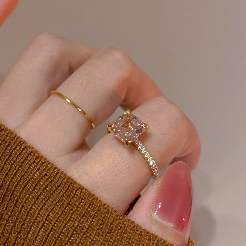 Rosa Liebesedelsteinring für Frauen 2023 trendiger neuer Stil leichter Luxustemperament Nischendesign-Zeigefingerring_voghion.com