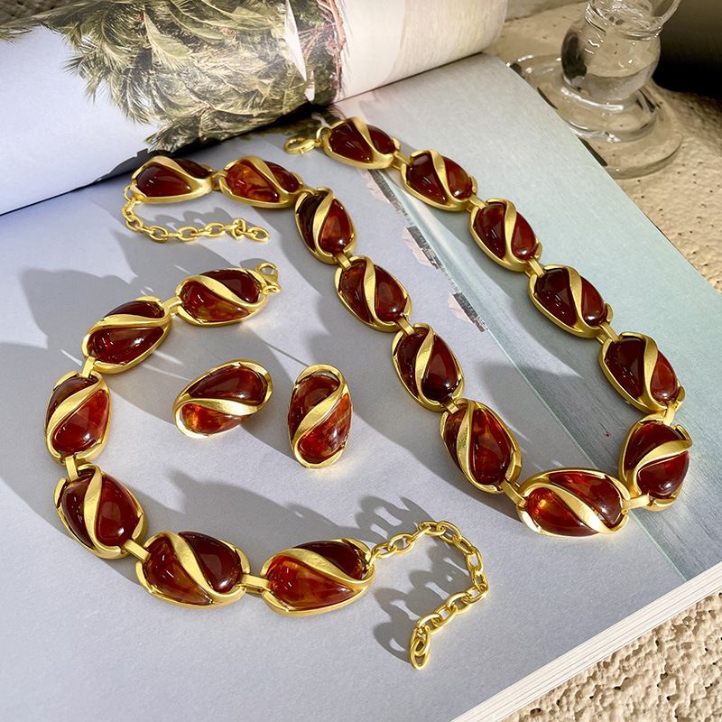 French Style Crystal Beaded Antique Vintage Brown Glass Bead Choker Necklace_voghion.com