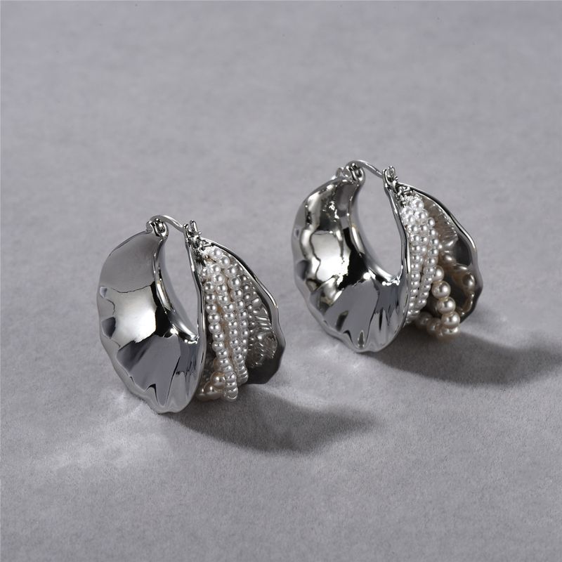 Women's Jewelry - Geometric Silver Textured Pearl Hoop Earrings, Minimalist Statement Earrings For Women, Fashionable And Elegant_voghion.com