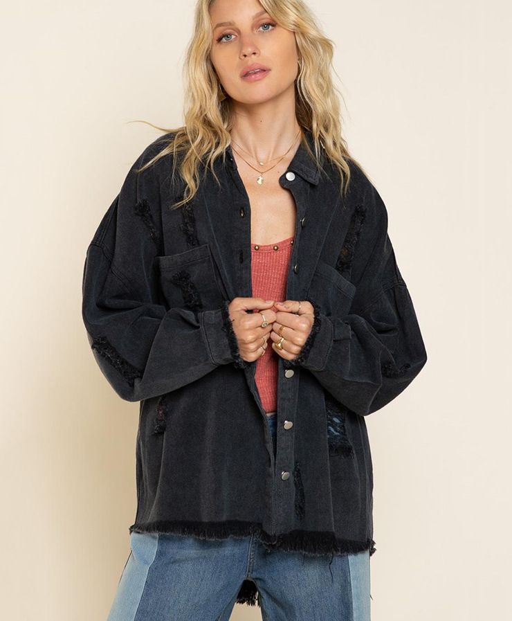 Giacca in denim vintage con frange e effetto consumato, da donna – Cappotto oversize in stile boho cowgirl con dettagli strappati (colori multipli)_voghion.com
