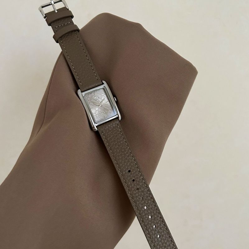 Antike europäische Stil Gold Rechteckige koreanische Version Student Gletscherblau Damen Lederarmbanduhr_voghion.com