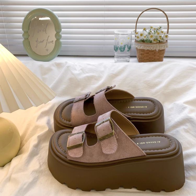 Sandales d'été à enfiler pour femmes, style féerique polyvalent, semelles épaisses et élégantes, nouvelle collection 2025_voghion.com