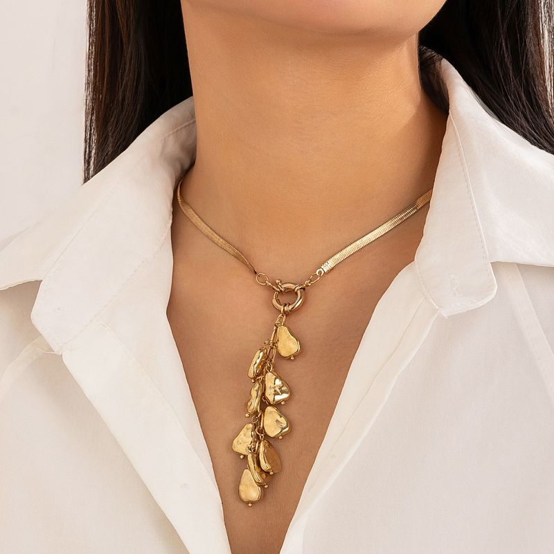 Temperament Reiskorn Perle Quaste Damen Trendy Metall Flache Schlangenkette Kragen Halskette_voghion.com
