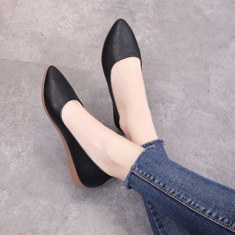 Autumn Essentials Women's Pointed-toe Ballet Flats_voghion.com