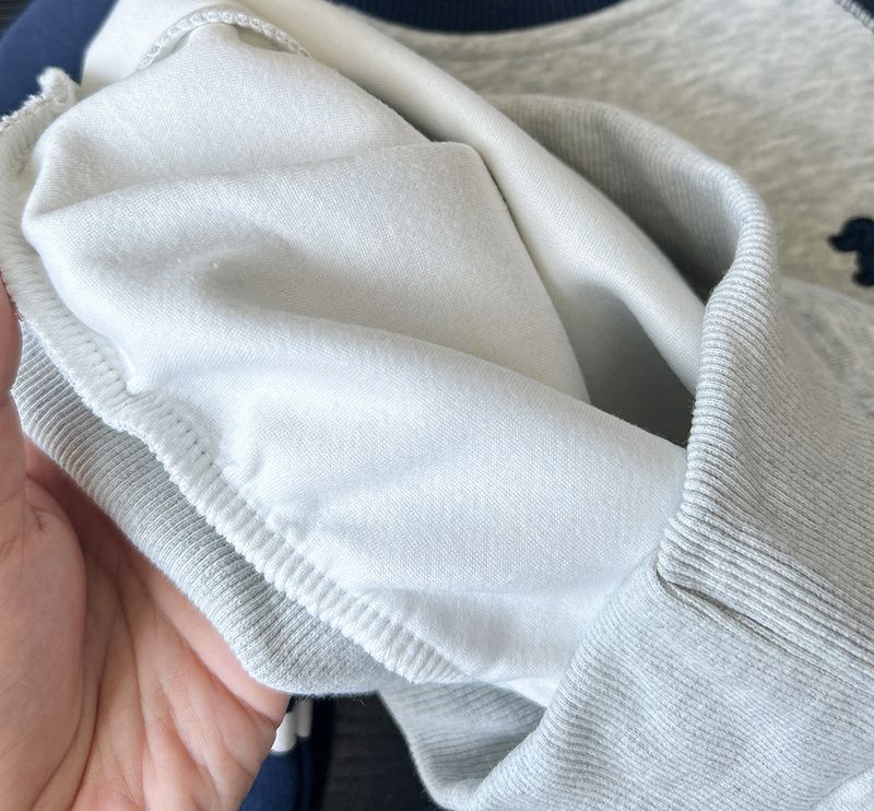 Conjunto informal de sudadera con capucha y pantalón deportivo de manga larga para niño - Algodón suave y cómodo (3-8 años, 100-150 cm) - Estampado de dibujos animados, blanco y gris_voghion.com