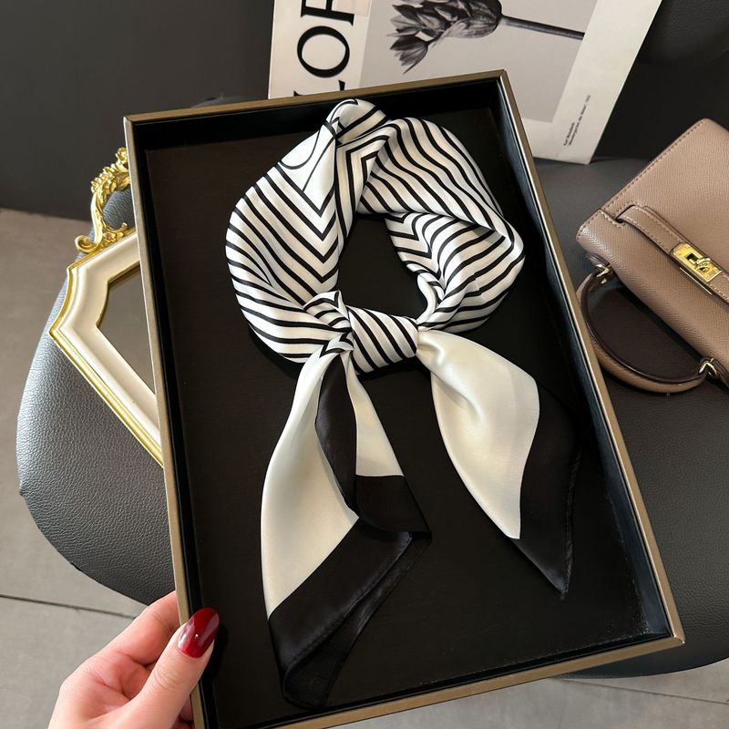 Nieuwe gestreepte simulatie zijden kleine minimalistische en modieuze professionele vierkante sjaal high-end matching_voghion.com