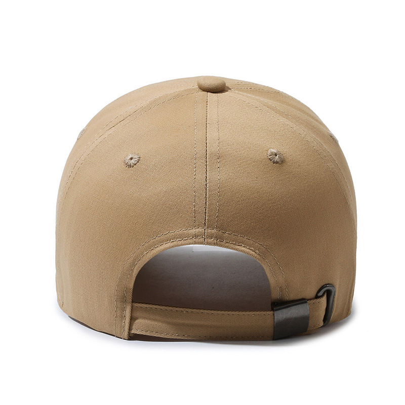 Versione coreana del volto di una coppia di Instagram che rivela la capote morbida tridimensionale ricamata a forma di becco d'anatra di un bambino piccolo_voghion.com