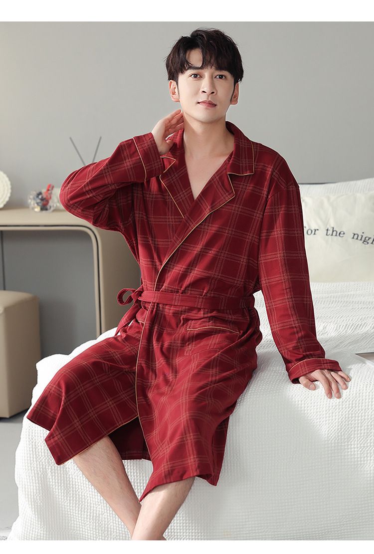 Szlafroki dla par Zodiac RYYD – świąteczna czerwień, bawełna średniej długości_voghion.com