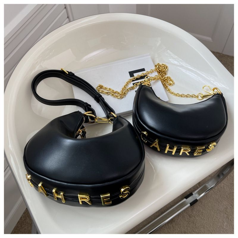 2023 Spring New Street Fashion All-match Casual Personality Sweet Single Shoulder Messenger Women's Wholesale Chain Bag_voghion.com