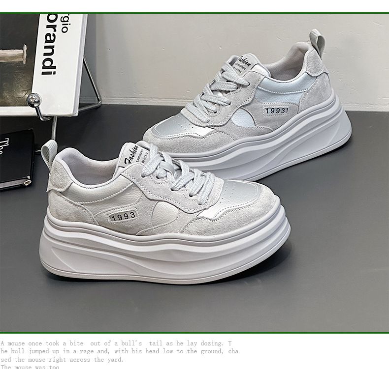 2024 jesień nowe buty damskie zwiększające wysokość ze skórzanymi skośnymi obcasami, grubą podeszwą, lekkie codzienne białe małe_voghion.com