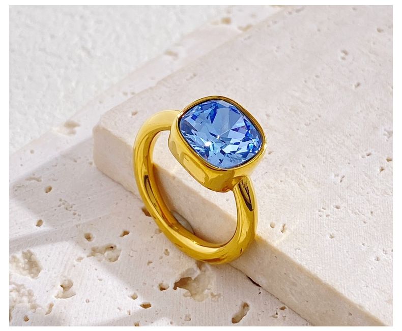 Women's Jewelry Square Crystal Ring New Style Fashionable Exquisite Shining Multi Faceted Titanium Steel Ring Jewelry_voghion.com