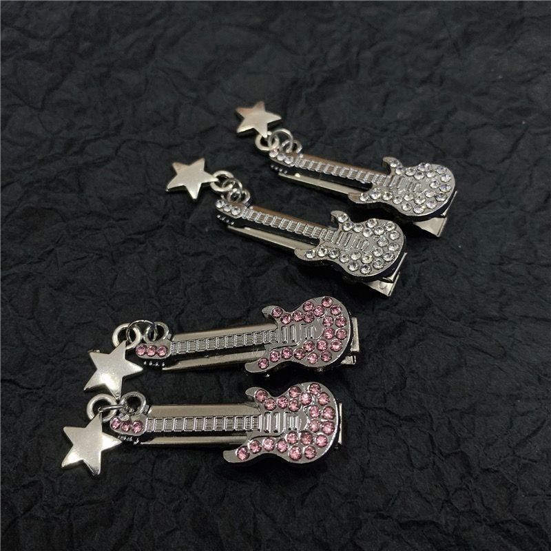 Girl Bass Guitar Pendant Five-Pointed Star Bag Accessory Keychain_voghion.com