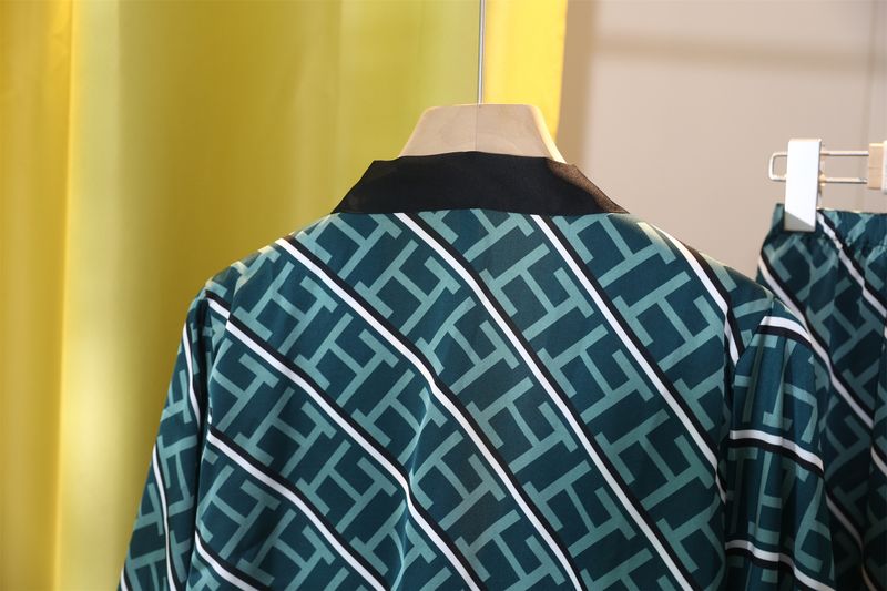 Damen Nachtwäsche Seide Hosenträgerrock Nachthemd Zweiteiliger Pyjama Home Kleidung Großhandel_voghion.com