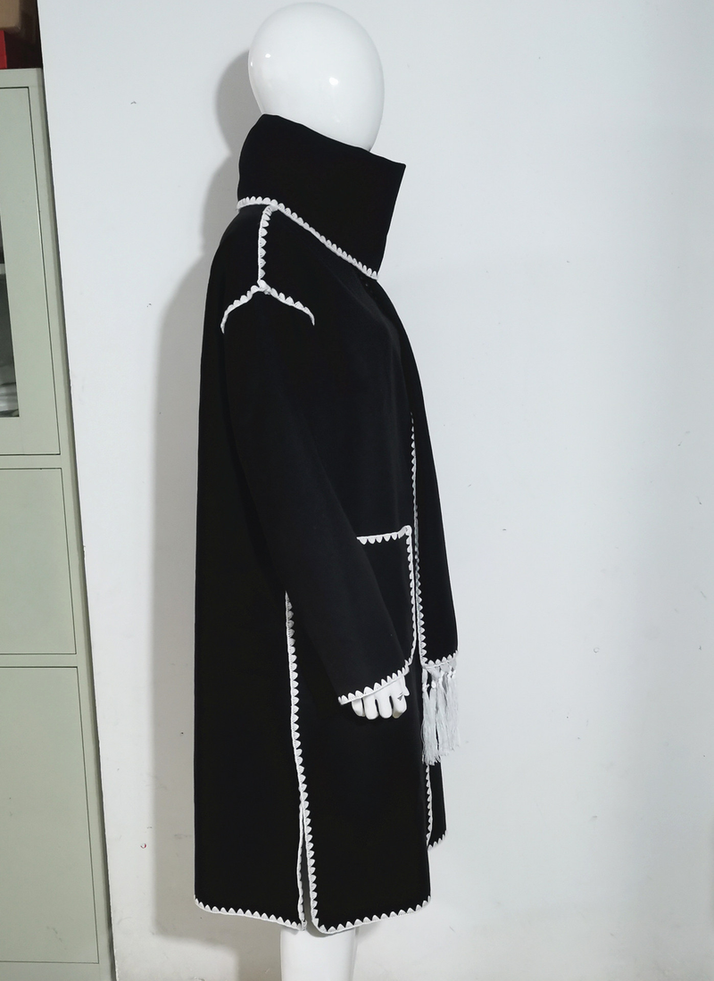 Abbigliamento da donna Maniche lunghe in lana double face con sciarpa e nappe, top lunghi e giacche a vento_voghion.com