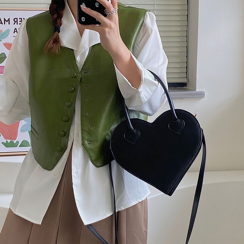 Niche Love Bag fir Meedercher Nei Modesch an Einfach Handtasche Retro Schwaarz Single Shoulder Crossbody Bag_voghion.com