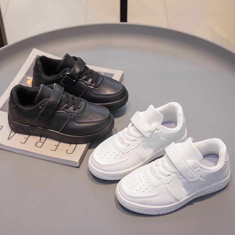 Children's Sports Shoes Spring And Autumn New White Shoes Boys Soft Bottom Anti Skateboard Shoes Girls German Training Shoes Breathable Pure Black_voghion.com