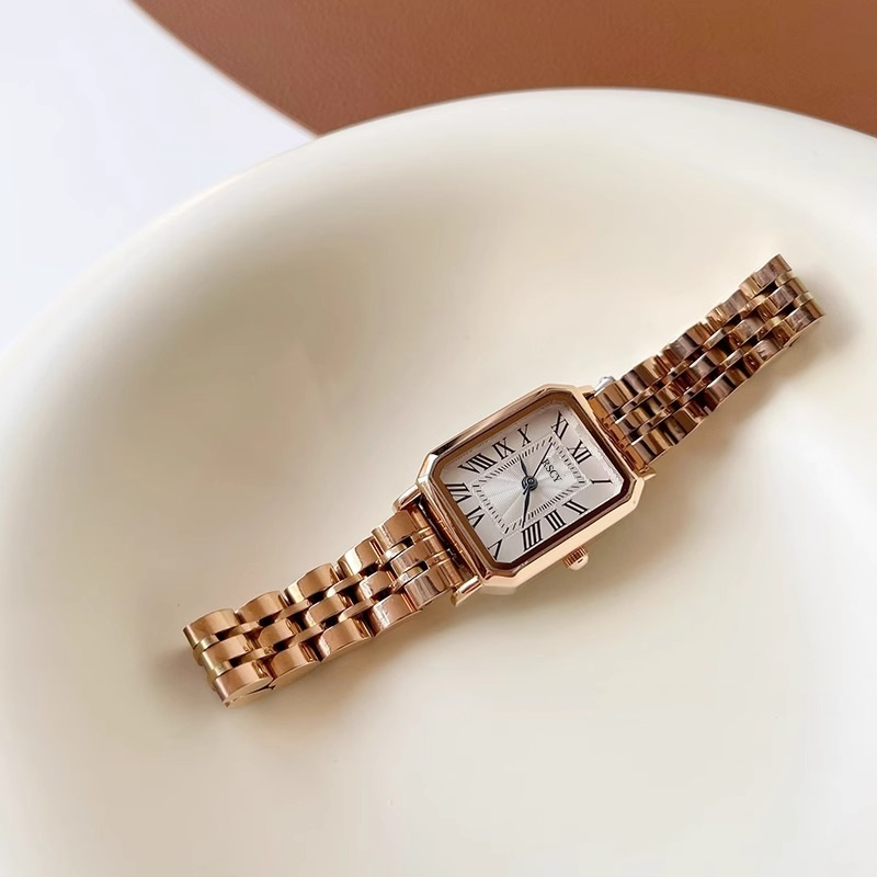 New light luxury ladies small dial senior sense of temperament retro rose gold steel band luxury small square watch_voghion.com