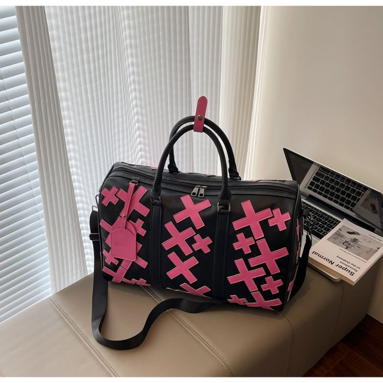 Neue Reisetasche aus PU-Umhängetasche für Damen und Herren – wasserdichte Umhängetasche mit geometrischem Design und Farbblockierung (Pink, Schwarz, Mehrfarbig)_voghion.com