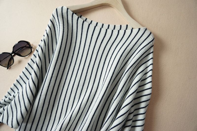 ragazza Autunno Inverno Nuovo Maglione a pipistrello a righe verticali da donna Top DJ-9990 Moda_voghion.com