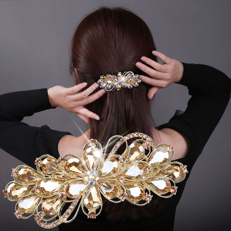 8 cm großes, frühlingshaftes, modisches Temperament, Mutter-Rückseite des Kopfes, Kreuzclip, Haar-Accessoire_voghion.com