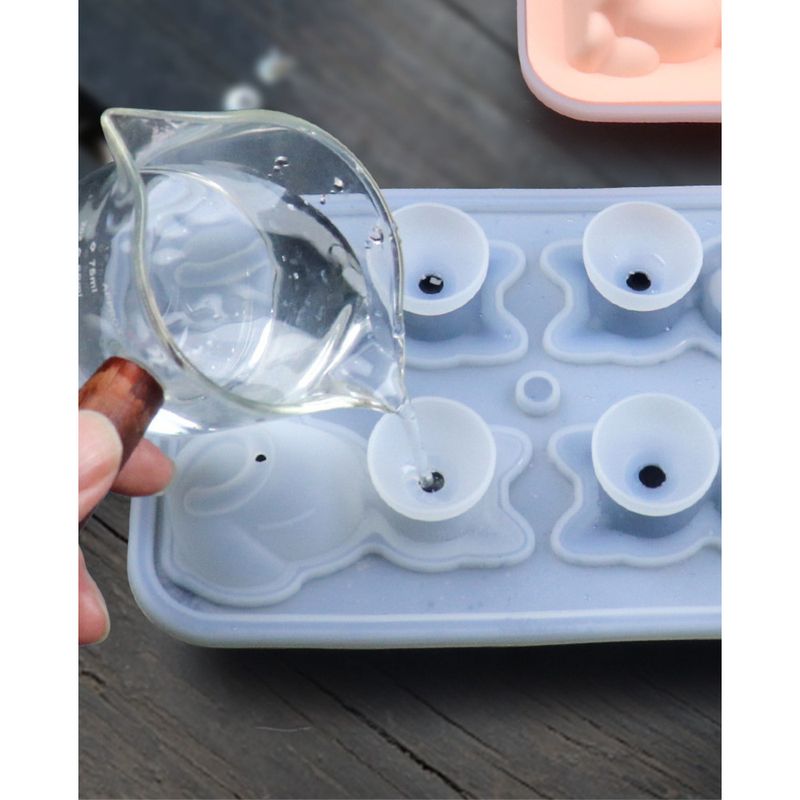 Stampo per ghiaccio creativo in silicone a forma di gattino con palline di whisky e gatto_voghion.com