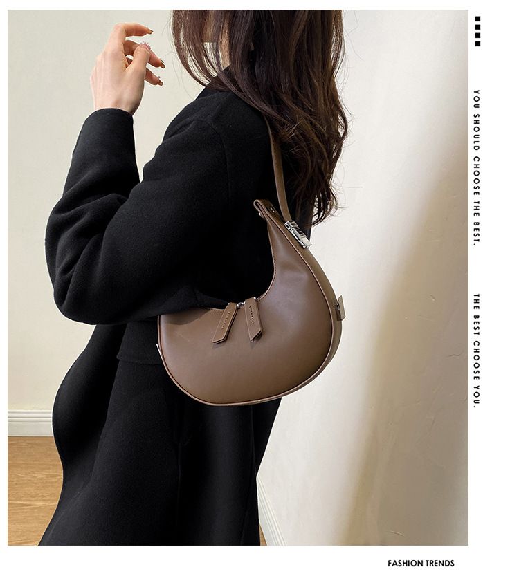2024 Neue Handtasche im Nischendesign, modische bonbonfarbene Macaron-Trendy-One-Shoulder-Underarm-Knödeltasche, geeignet zum Einkaufen_voghion.com
