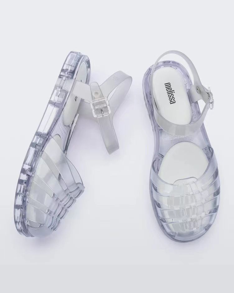 Sandali da donna intrecciati con motivo a blocchi di colore, con rinfreschi in gelatina_voghion.com