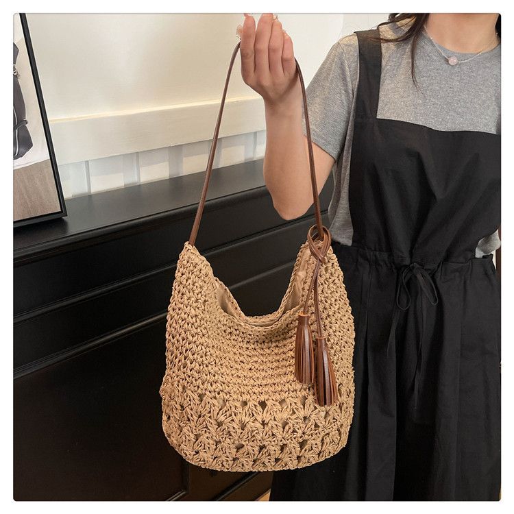 Hollow Out New Tassel Straw Woven Vacation Beach Casual Shoulder Bag_voghion.com