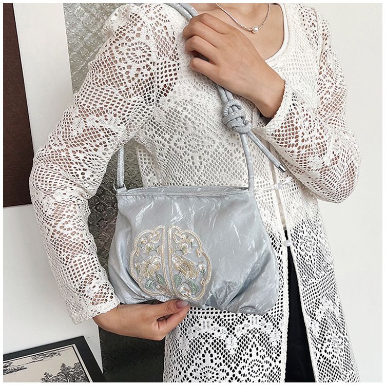 New Chinese fashionable small for women 2024 new summer style versatile work commuting shoulder crossbody bag_voghion.com