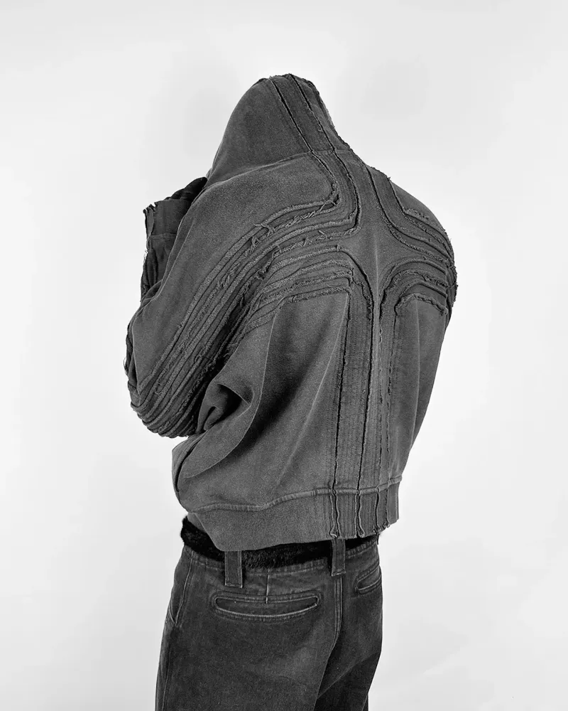 Felpa con cappuccio e cerniera patchwork retrò: felpa streetwear da uomo in stile gotico con esclusivo design a giunzioni_voghion.com