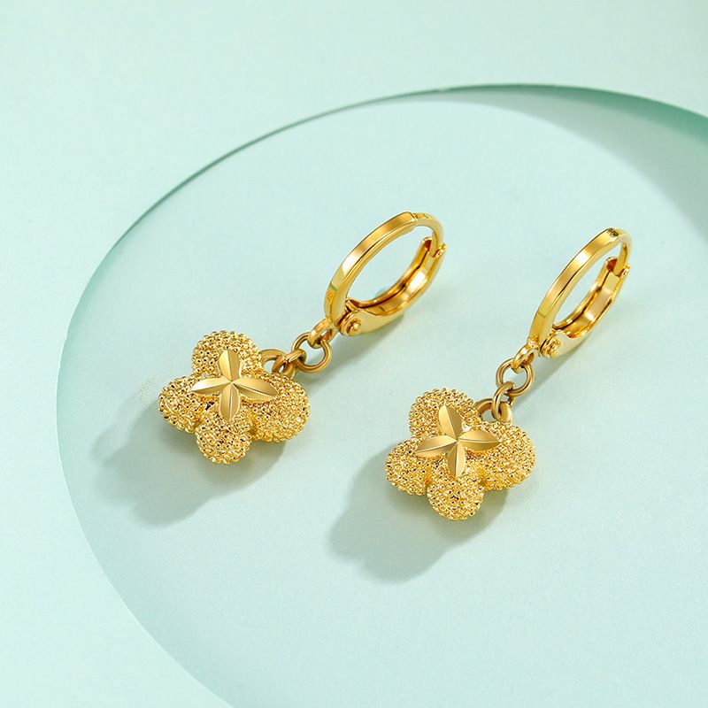 Xuping Gold-Plated Mom Style Ear Clips Jewelry Four-Leaf Lucky Clover Earrings For Women_voghion.com