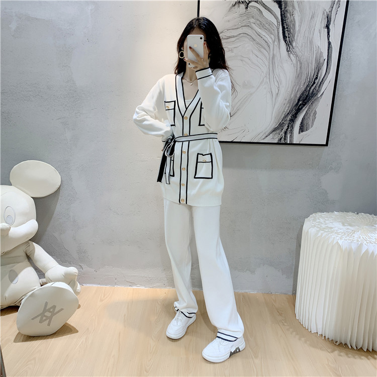Completo da donna in due pezzi, cardigan, pantaloni e gamba larga_voghion.com
