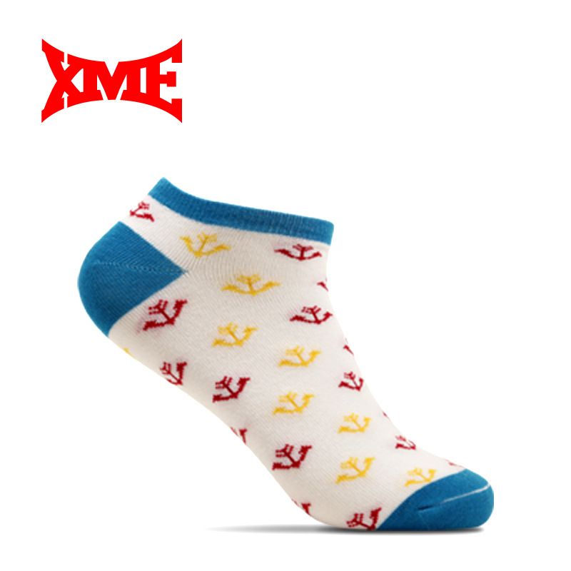 Combed cotton jacquard fashionable low cut sports breathable gift men's short socks_voghion.com