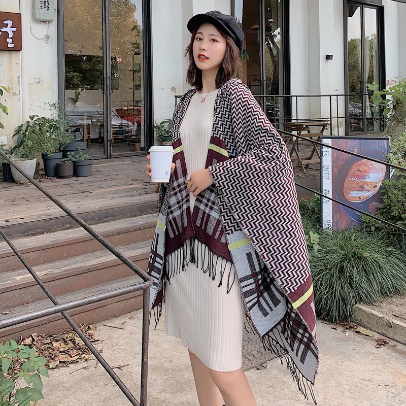 Mantello a righe in stile etnico da donna con cappello, mantello da viaggio caldo e spesso Xizang_voghion.com