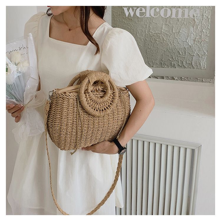 Nuova borsa a tracolla in paglia stile etnico bohémien, borsa a secchiello in rattan intrecciato a mano per donna_voghion.com