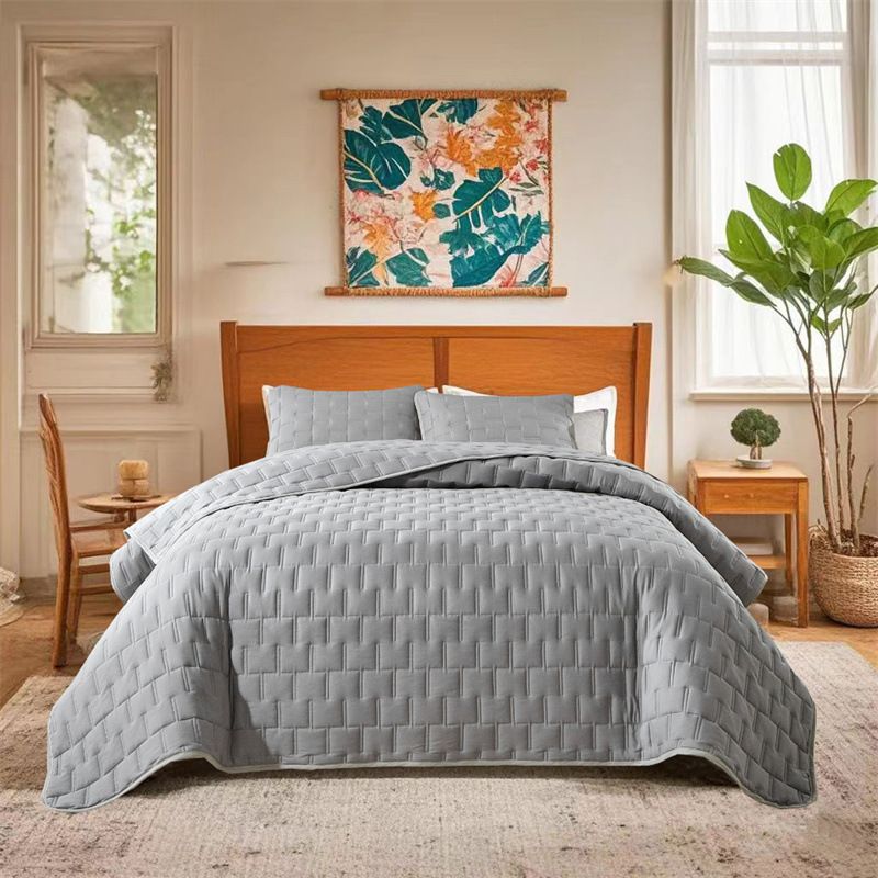 Mountain Pattern Bedspread - Premium Quilted Cover (King/Queen Size Wrinkle-Resistant Breathable Cotton Stylish Geometric Design)_voghion.com