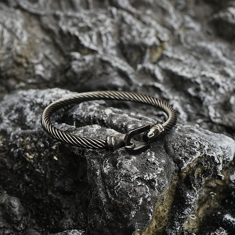 Bracciale da uomo in acciaio al titanio, semplice e alla moda, con fibbia a ferro di cavallo, in corda intrecciata inossidabile_voghion.com