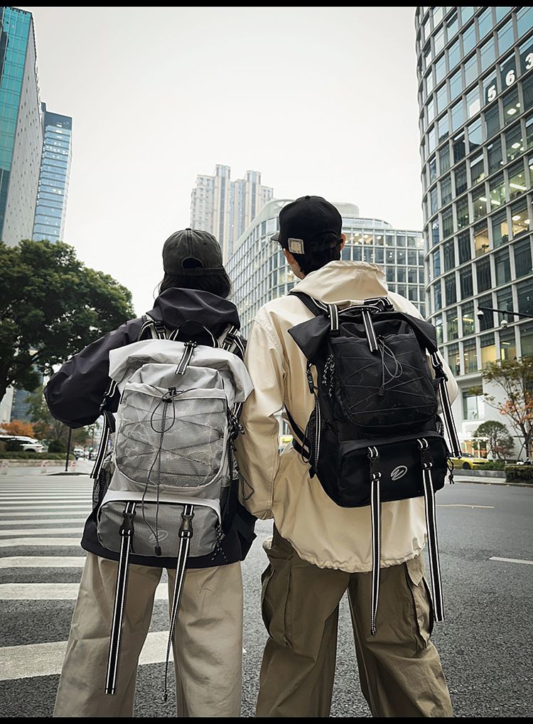 Kurzstrecken-Reiserucksack mit großer Kapazität im Arbeitskleidungsstil, funktionaler Wander-Persönlichkeits-Trendsportrucksack für Studenten_voghion.com