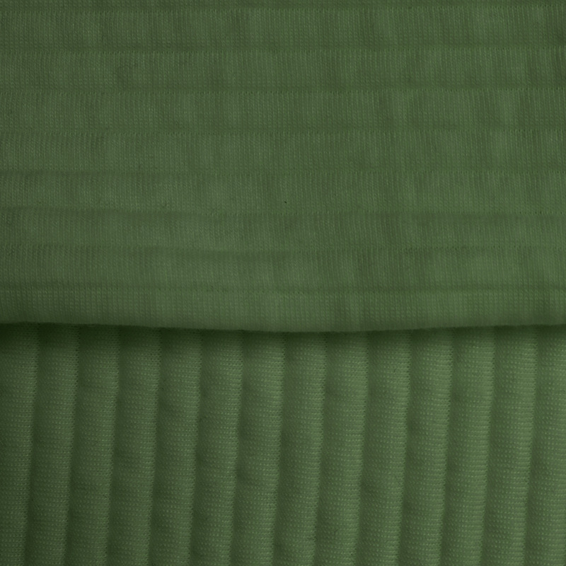 Polo décontracté à rayures verticales et col montant pour homme, nouveau style printemps-automne 2024_voghion.com