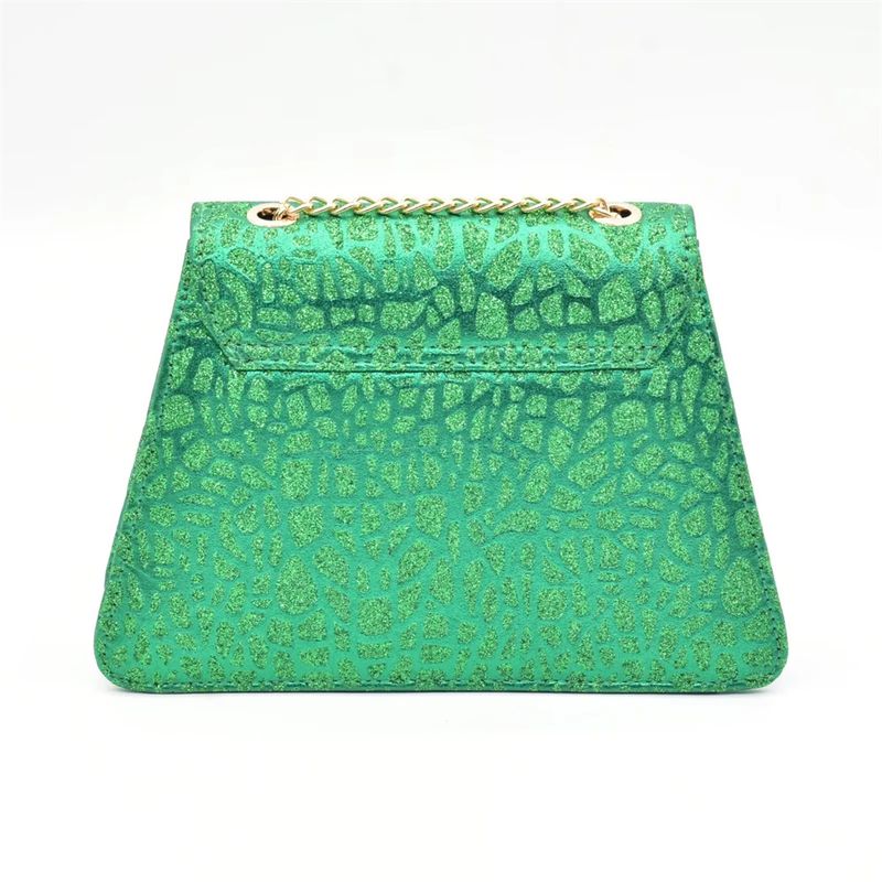 Dinnerparty mit Sandalen mit Schleife und Handtasche für jeden Tag_voghion.com