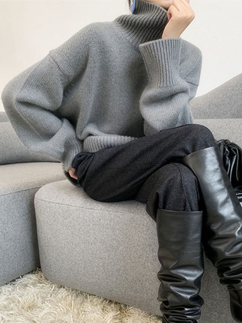 Women's turtleneck soft waxy sweater to wear a loose feeling with lazy wind knit base_voghion.com