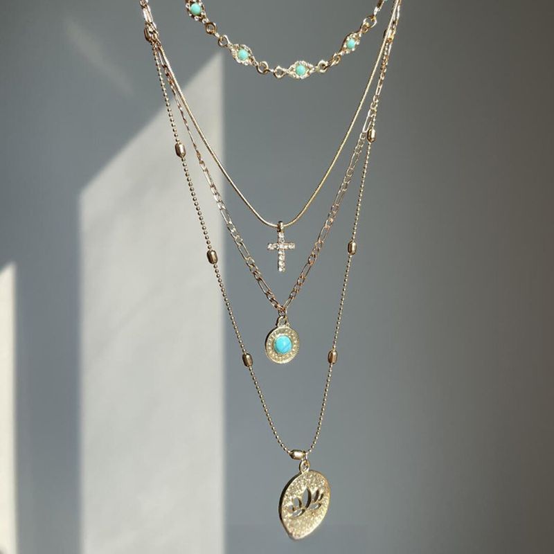 Eingelegter Diamant Türkis Kreuz Lotus Mehrschichtige Anhänger Halskette Schlüsselbeinkette Nischendesign Sinn Schmuck Für Frauen_voghion.com