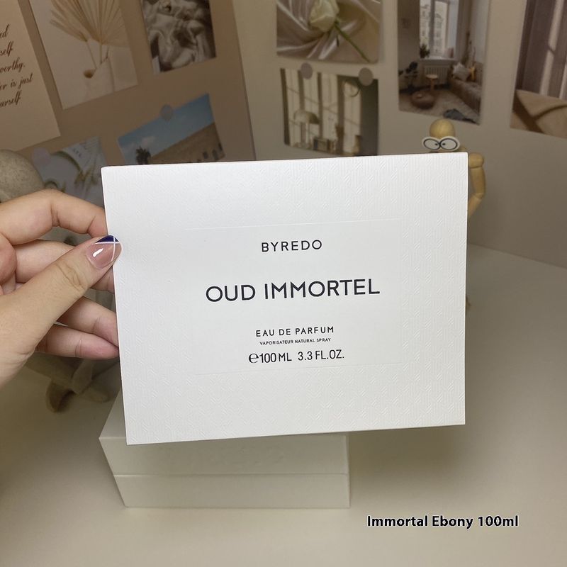 Bai Rui De Immortal Ebony Parfüm 100Ml Byredo Oud Immortel, 2010 Marka: Bai Ruiduo Koku: Chypre Odunsu Üst Notalar: İtalyan_voghion.com