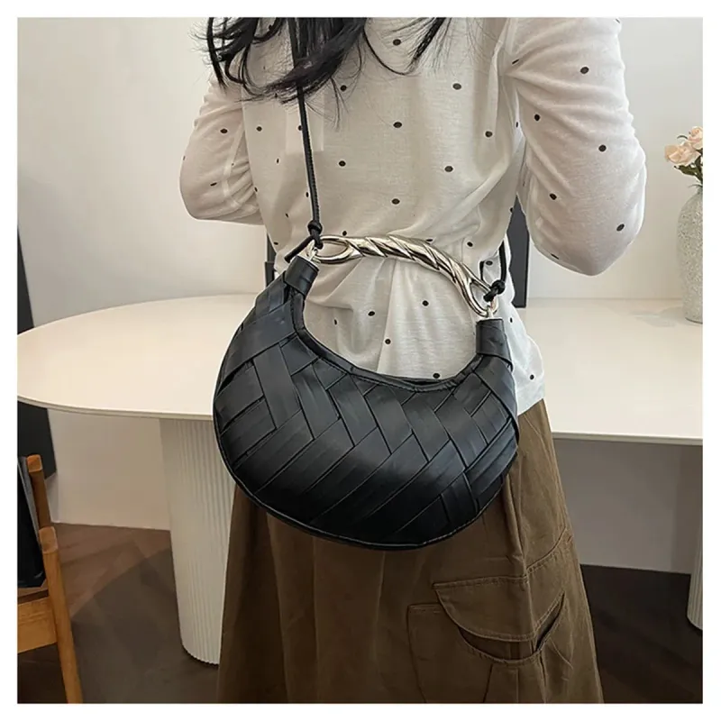 La sensazione di lusso di intrecciare borse da donna in PU, borse della spazzatura alla moda e tracolle con texture sociali quotidiane_voghion.com