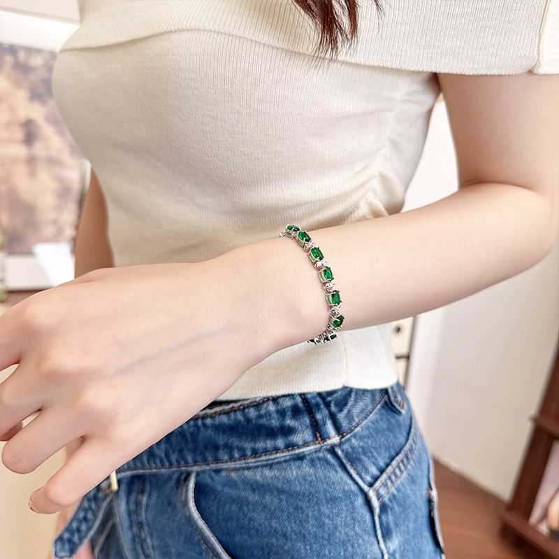 Nouveau bracelet géométrique ovale coloré en cristal de zircon, léger et exquis, pour une personnalité polyvalente_voghion.com